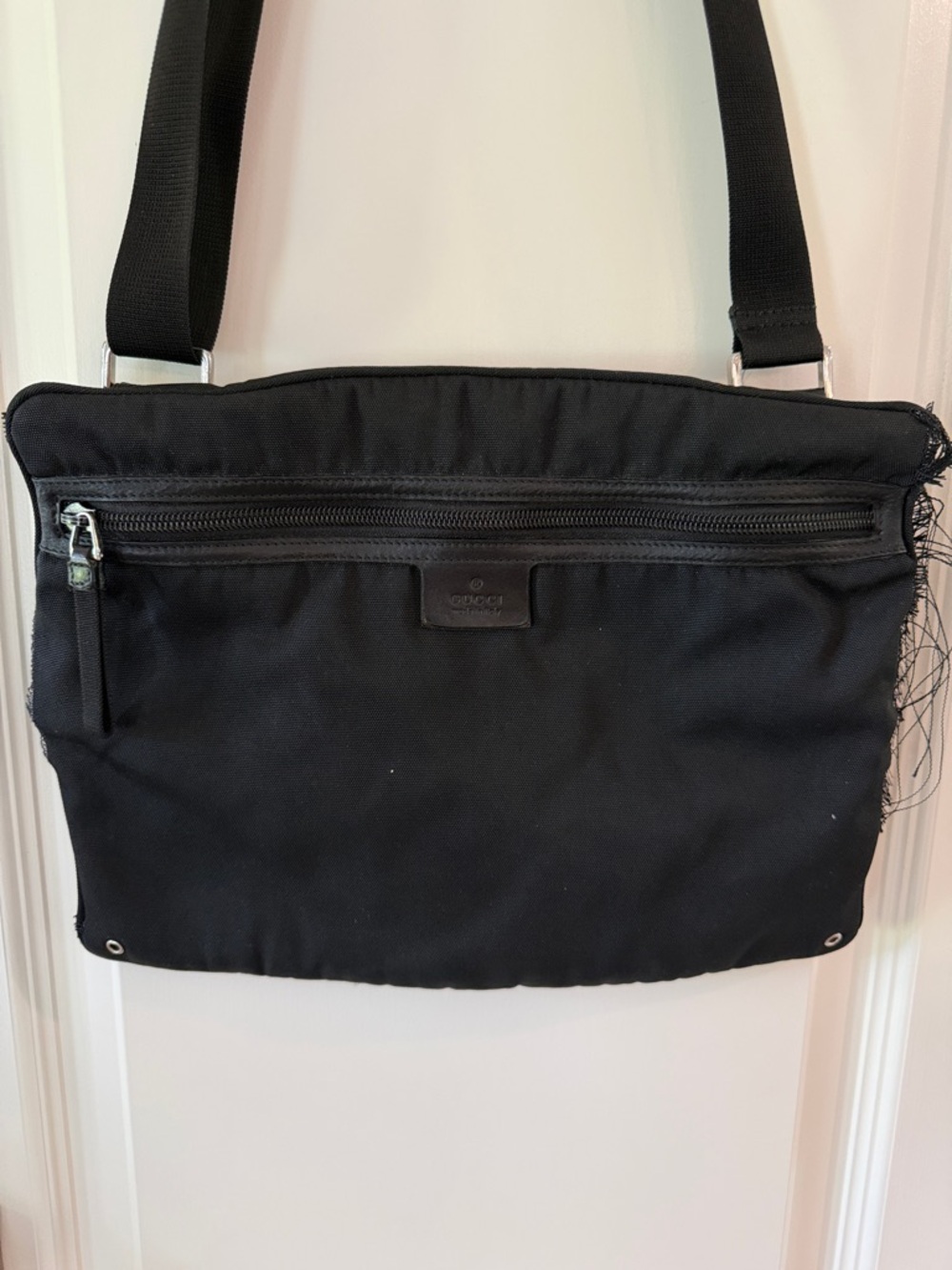 Authentic Gucci Nylon/Leather Messenger Shoulder Bag•Black•DAMAGED•See photos - Picture 2 of 15